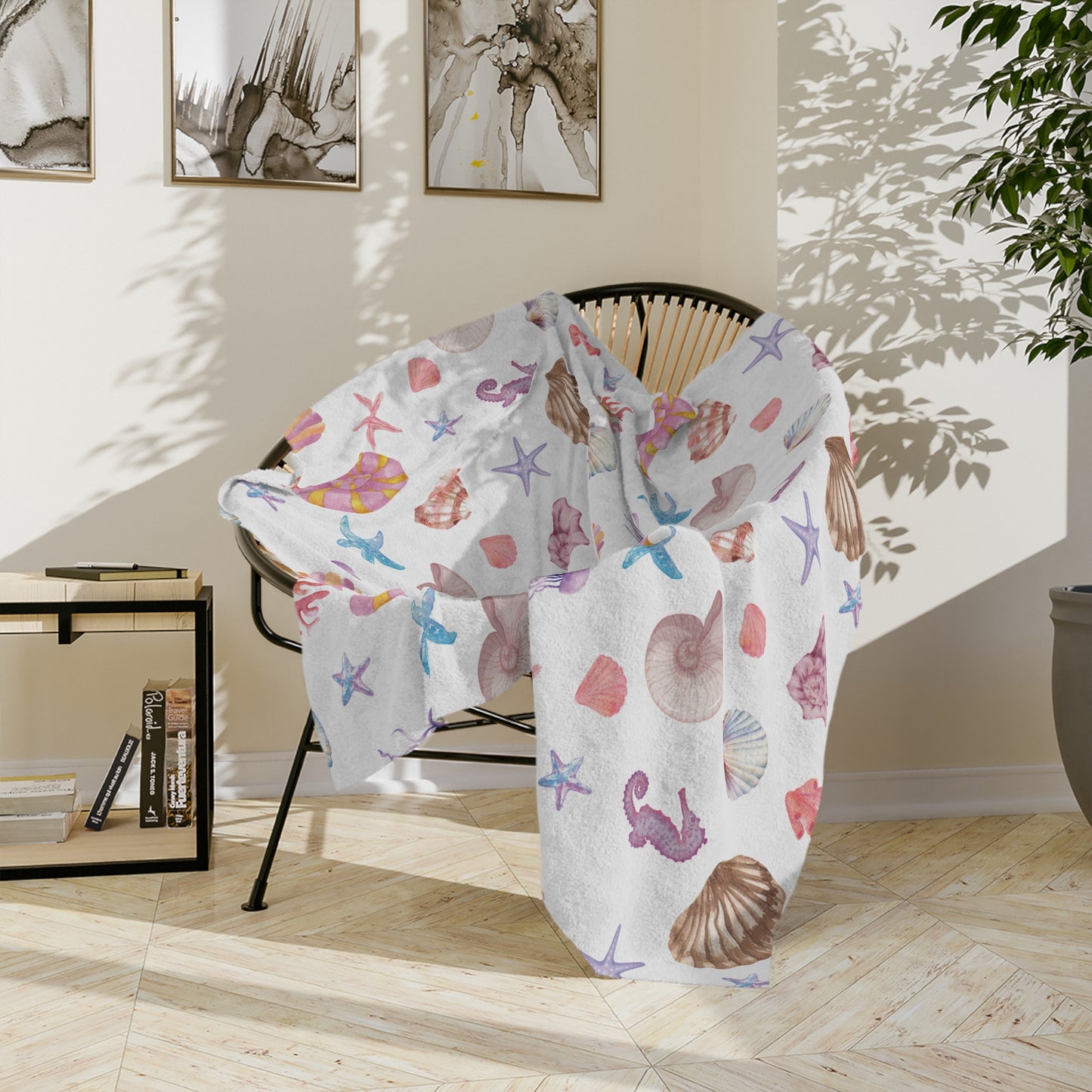 Coastal Seashell Design Velveteen Microfiber Blanket